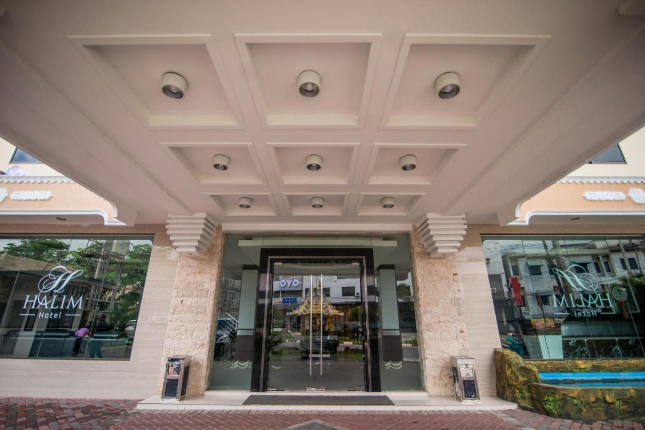 Halim Hotel Tanjung Pinang Eksteriør billede