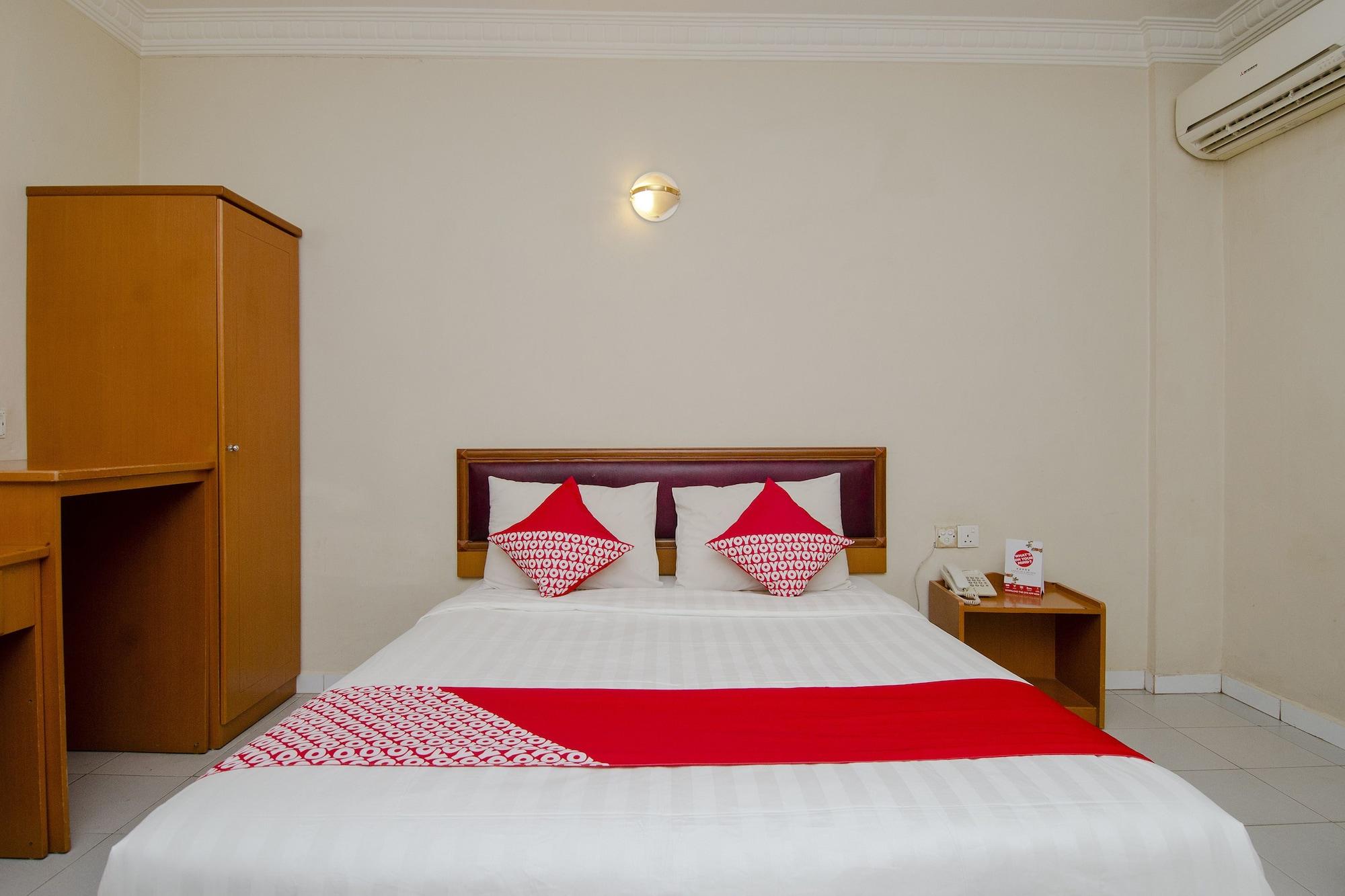 Halim Hotel Tanjung Pinang Eksteriør billede