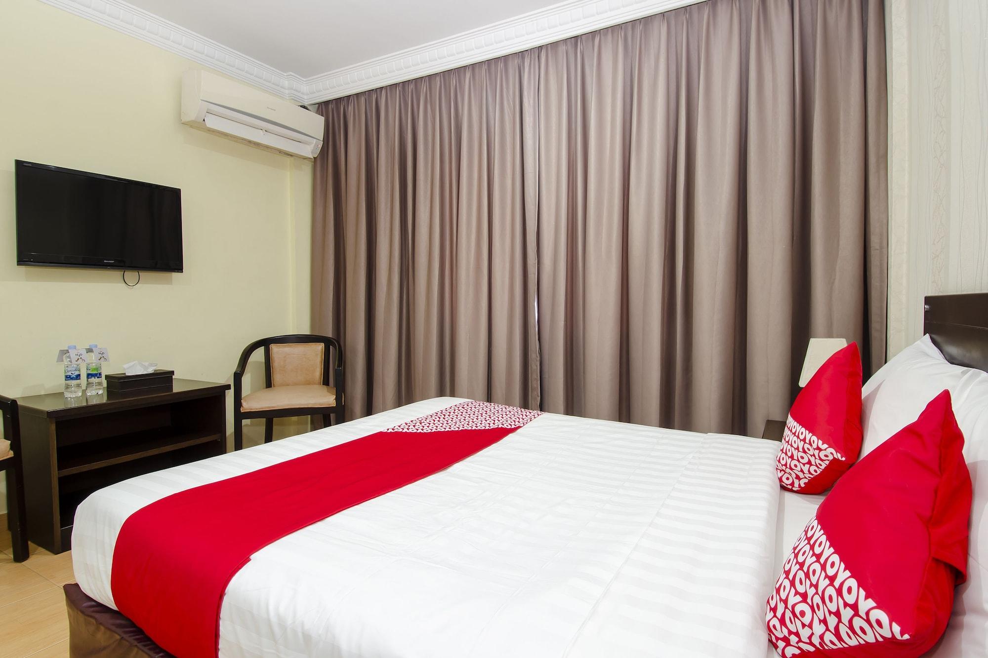 Halim Hotel Tanjung Pinang Eksteriør billede