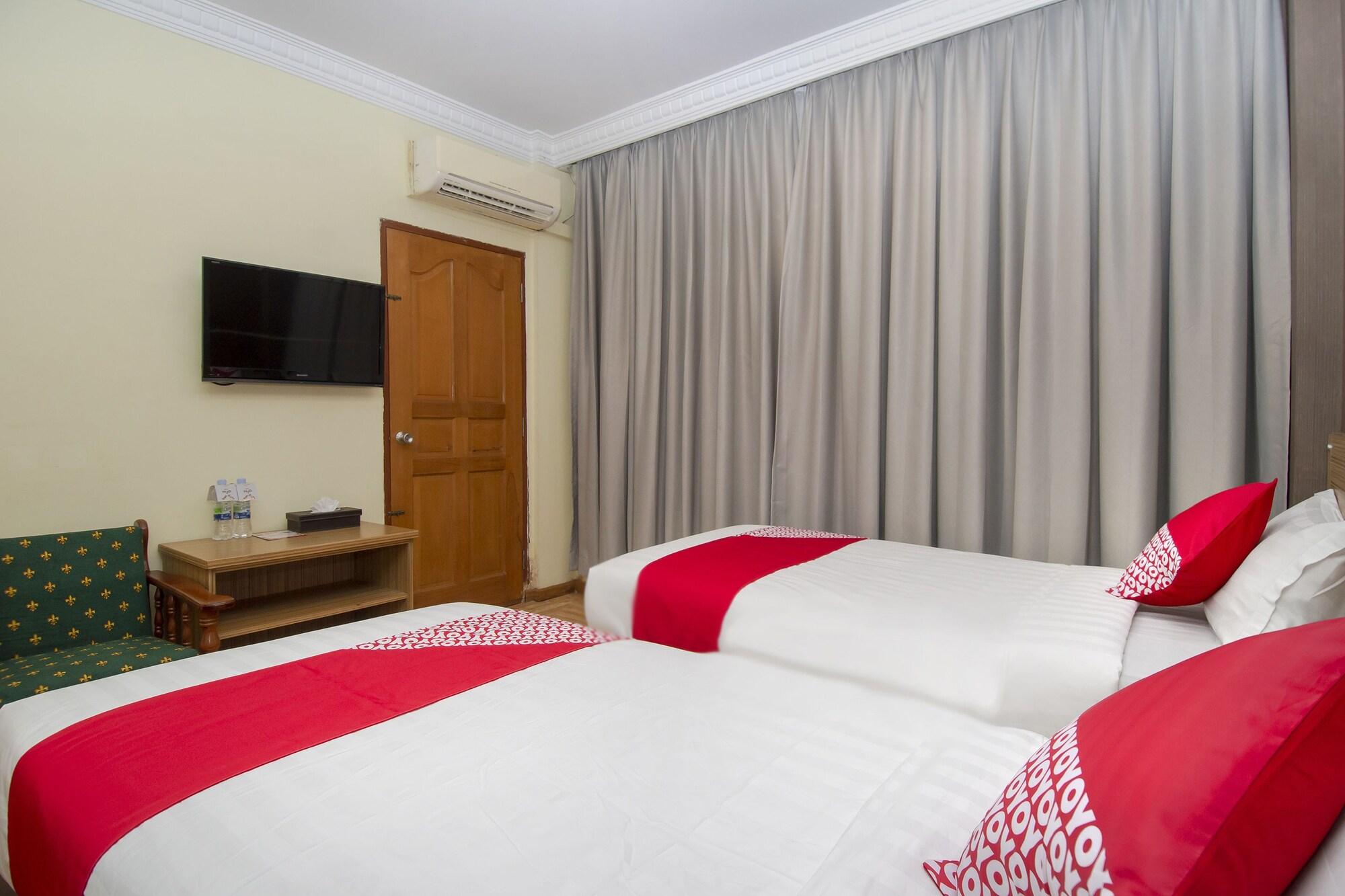 Halim Hotel Tanjung Pinang Eksteriør billede