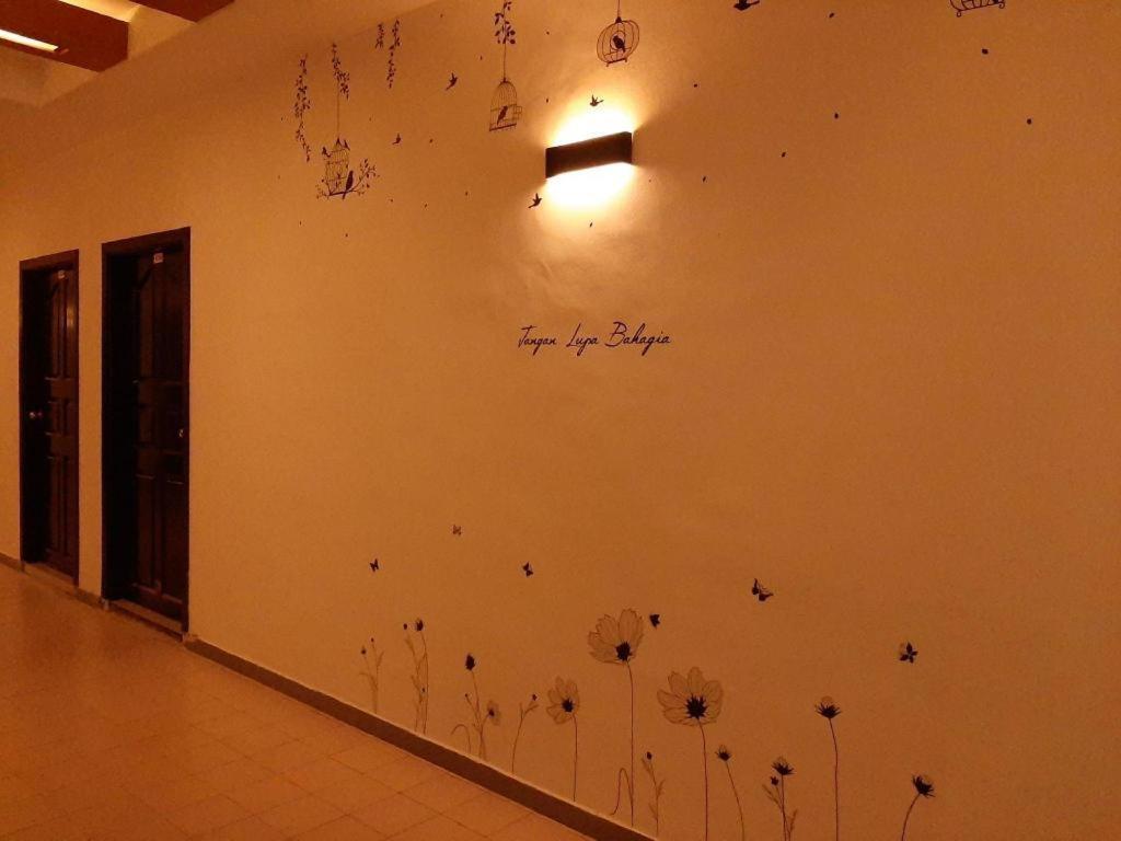 Halim Hotel Tanjung Pinang Eksteriør billede